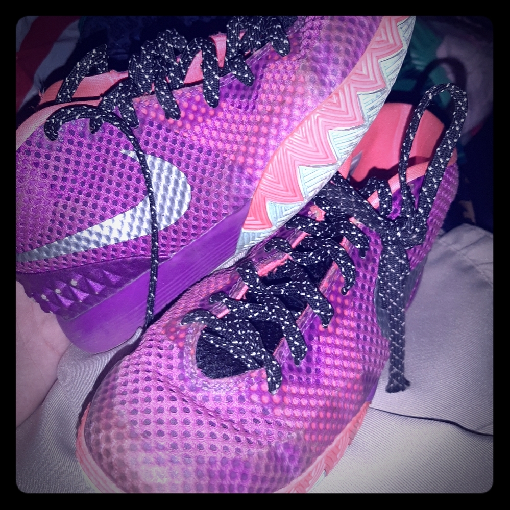 Nike Kyrie 1 Easter